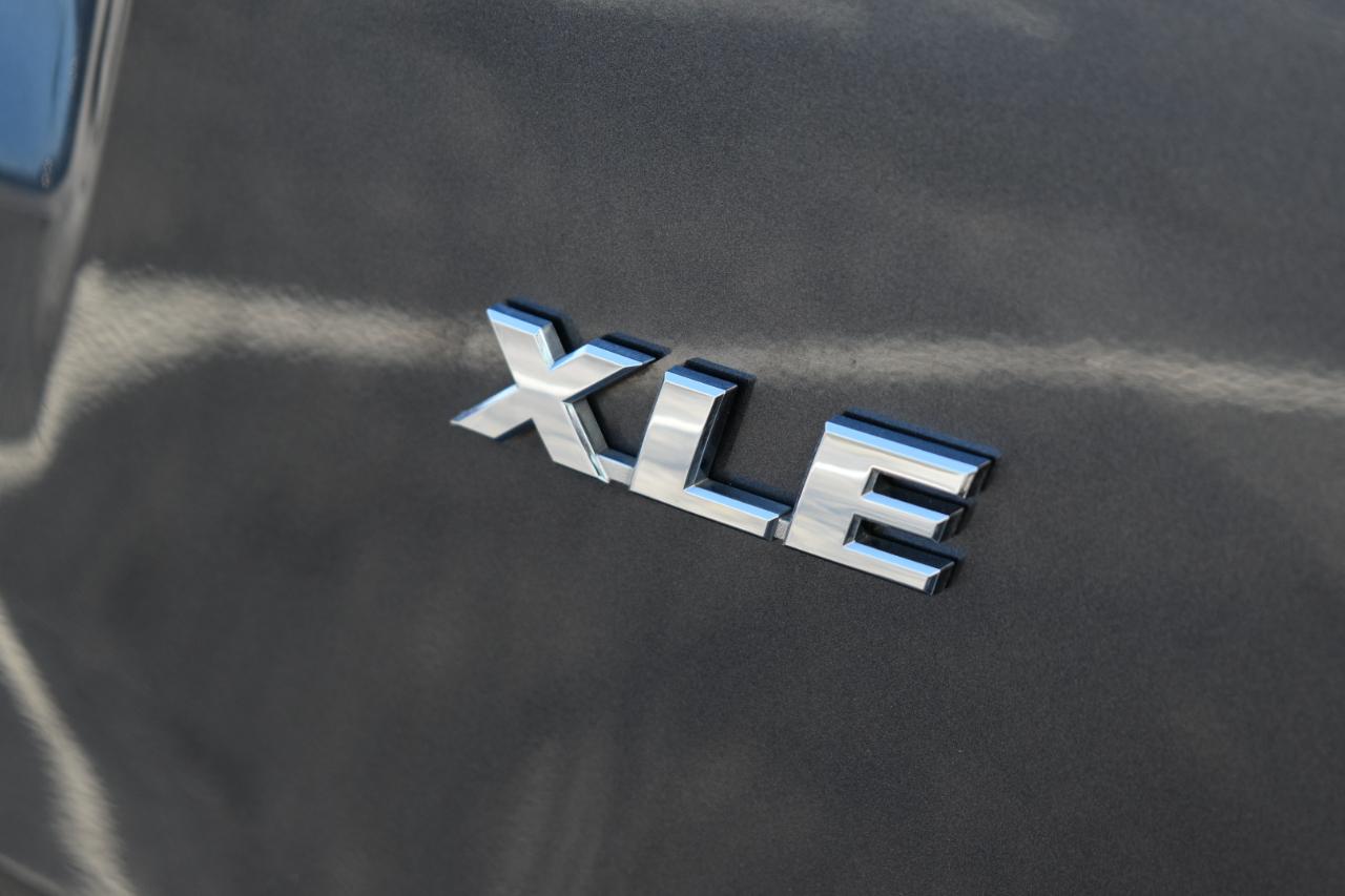 Toyota RAV4 XLE FWD 2016