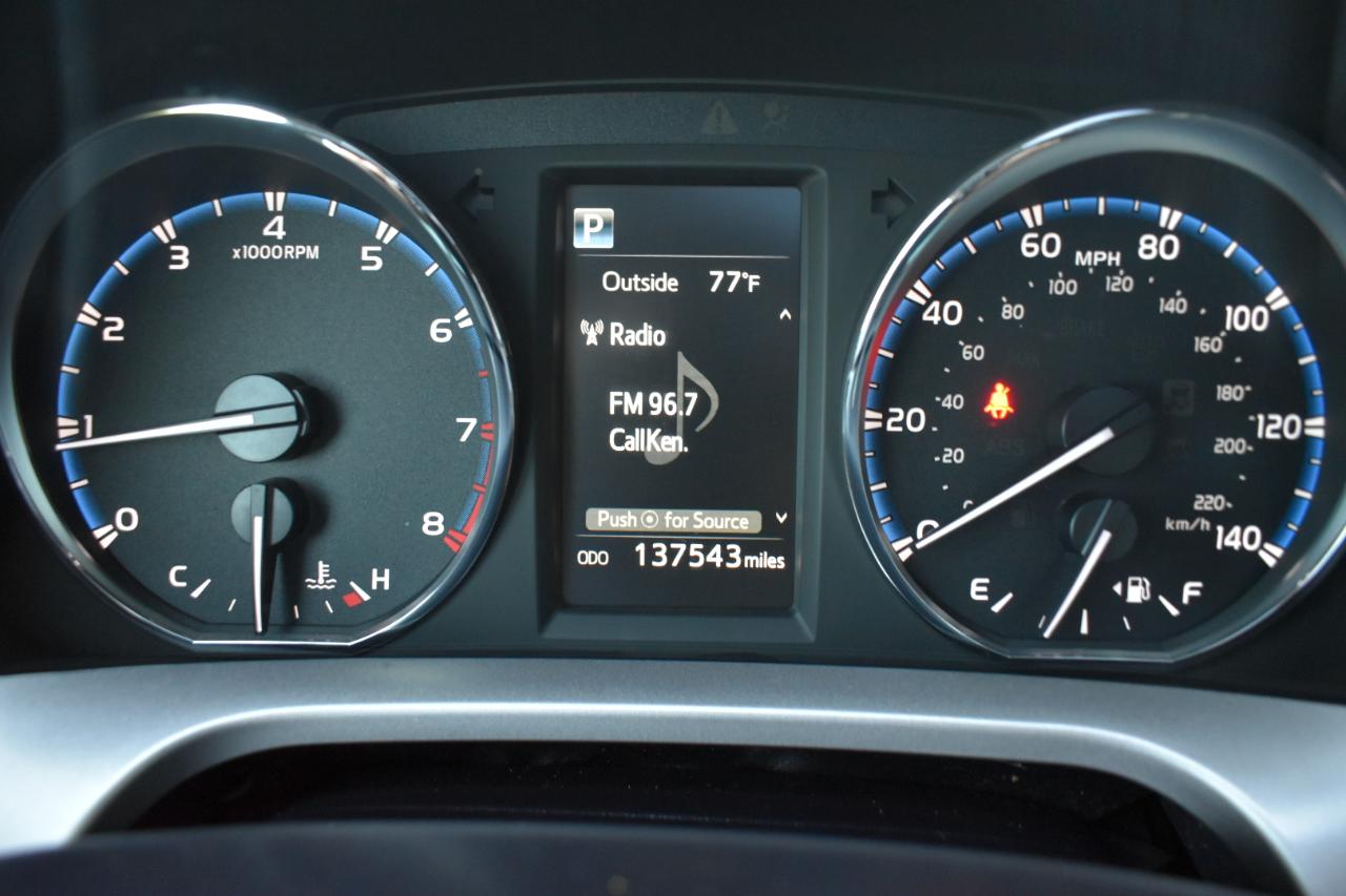 Toyota RAV4 XLE FWD 2016