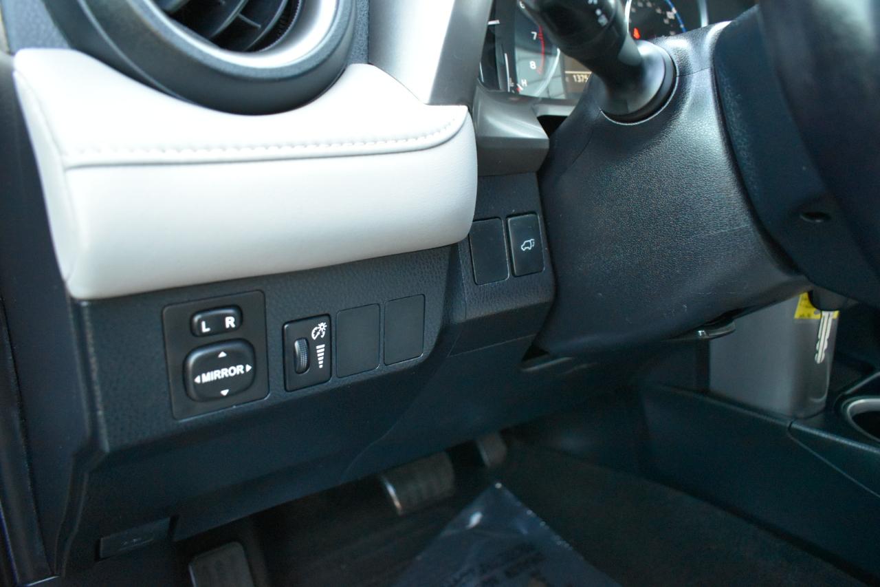 Toyota RAV4 XLE FWD 2016
