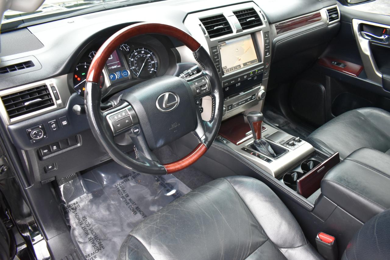 Lexus GX 460 Base 2017