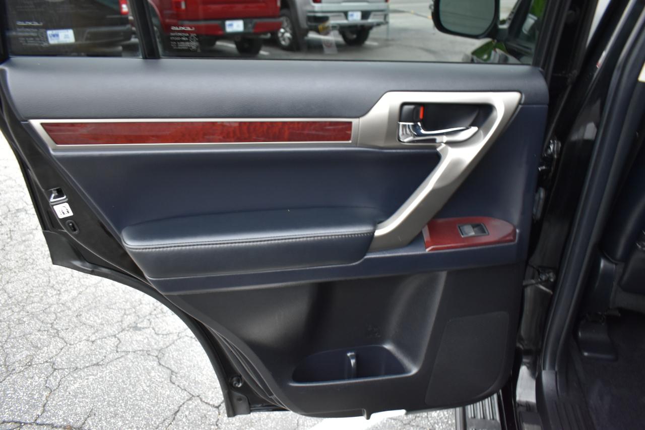 Lexus GX 460 Base 2017