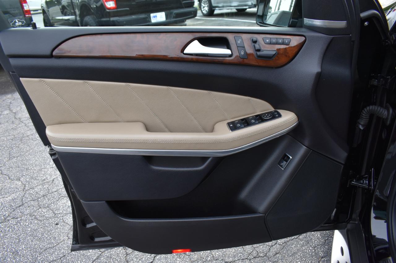 Mercedes-Benz GL-Class GL550 4MATIC 2016