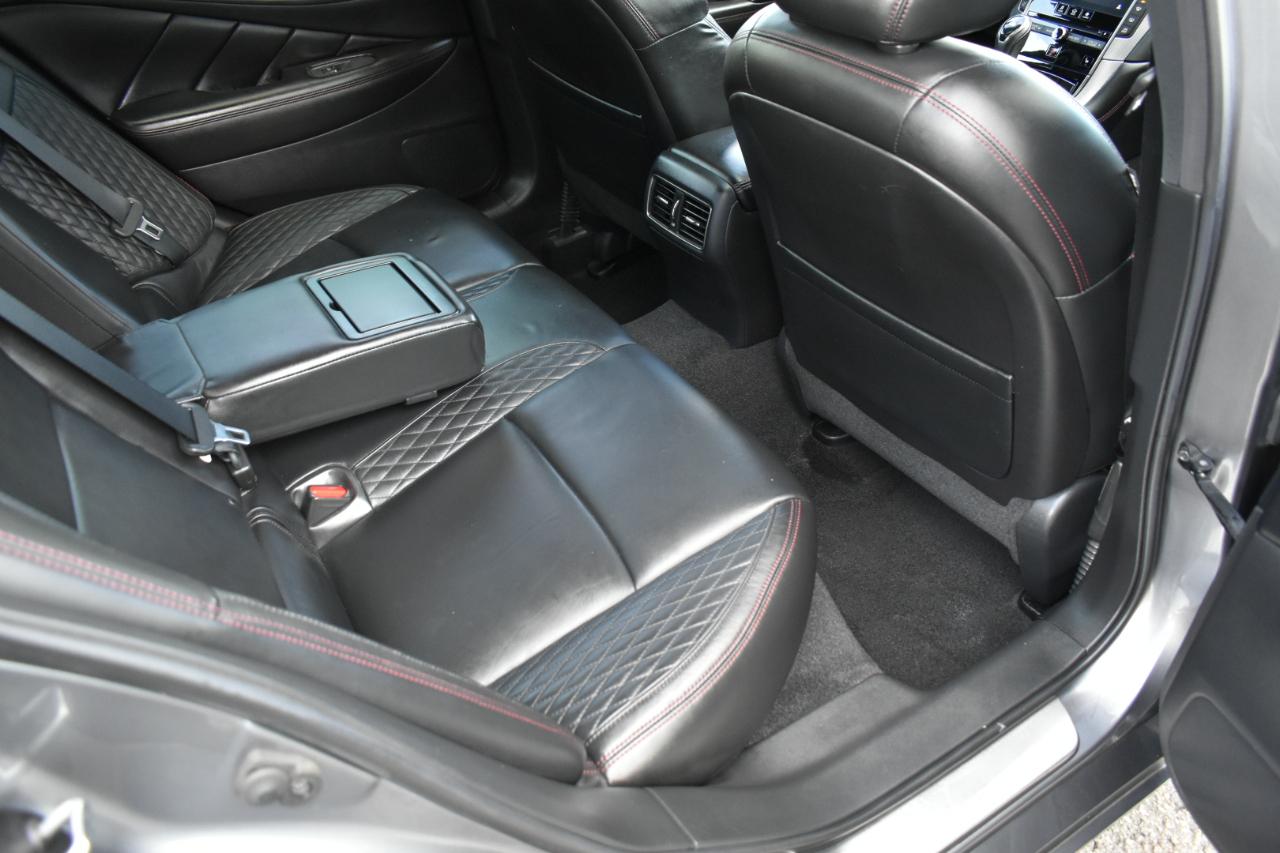Infiniti Q50 Red Sport 400 2019