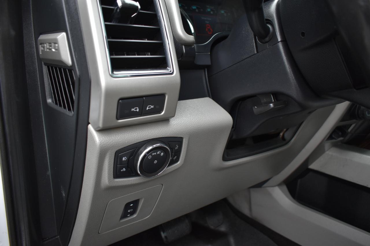 Ford F-150 Lariat SuperCrew 4WD 2017