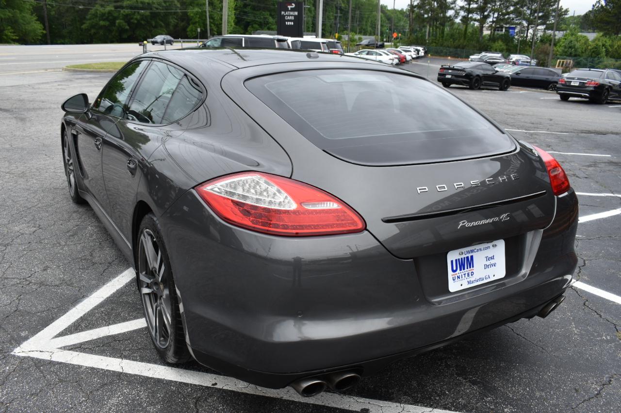 Porsche Panamera 4S AWD 2013