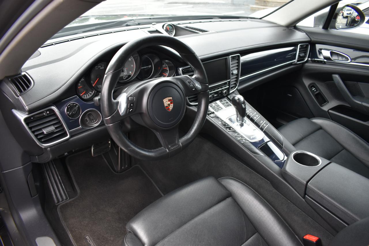 Porsche Panamera 4S AWD 2013