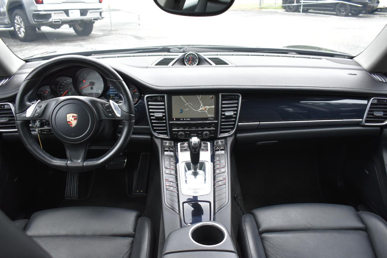 Porsche Panamera 4S AWD 2013