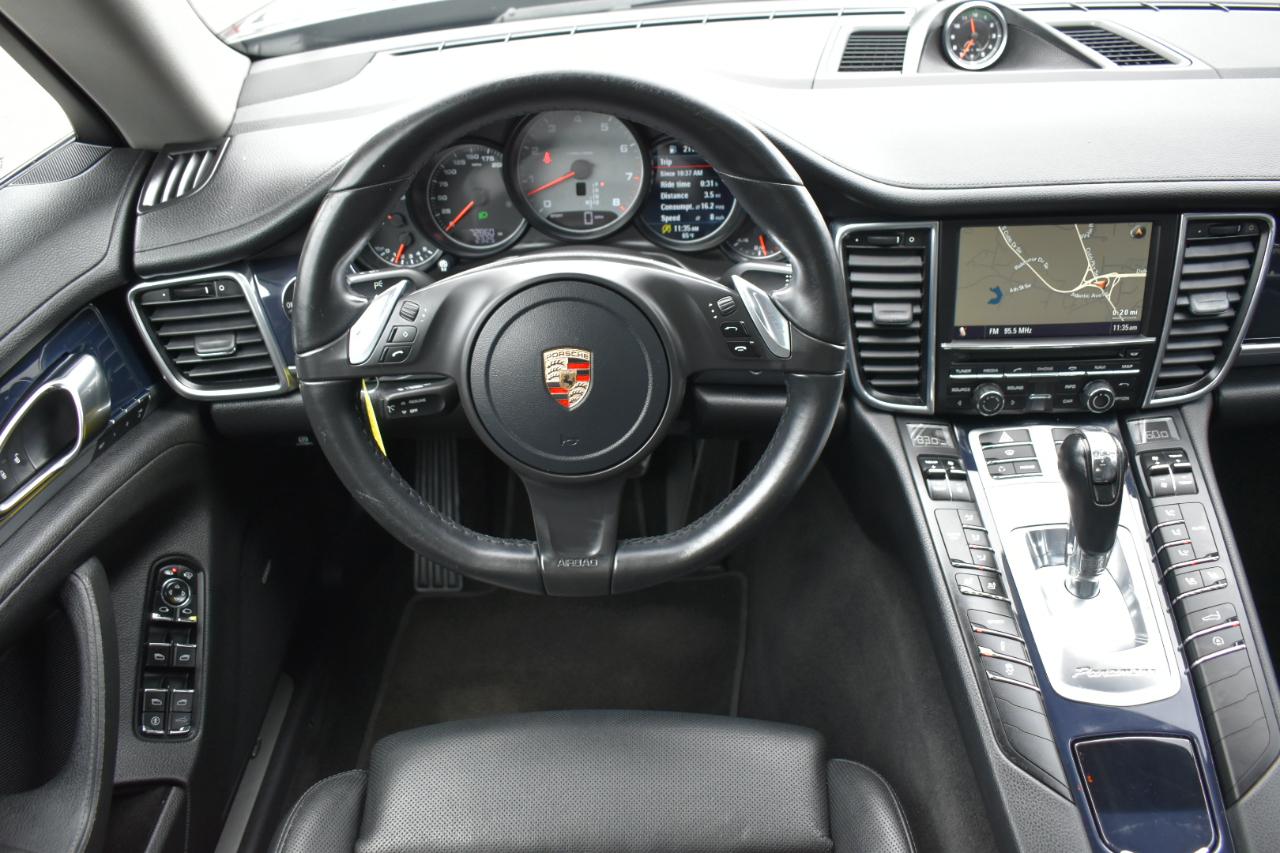 Porsche Panamera 4S AWD 2013