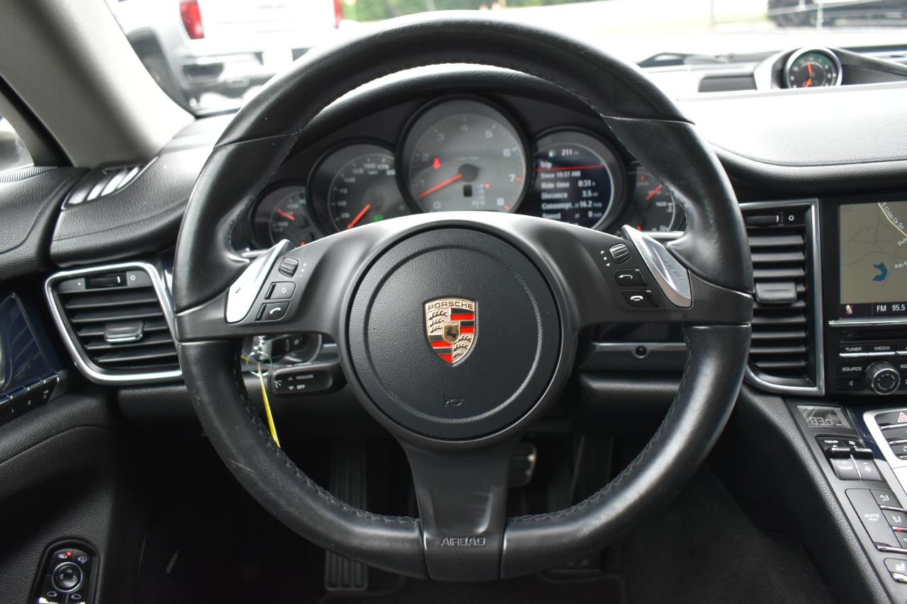 Porsche Panamera 4S AWD 2013