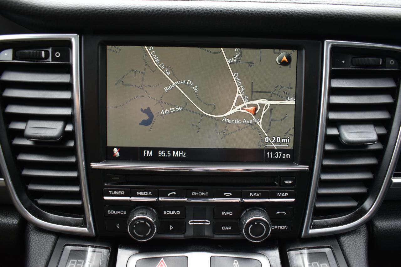 Porsche Panamera 4S AWD 2013