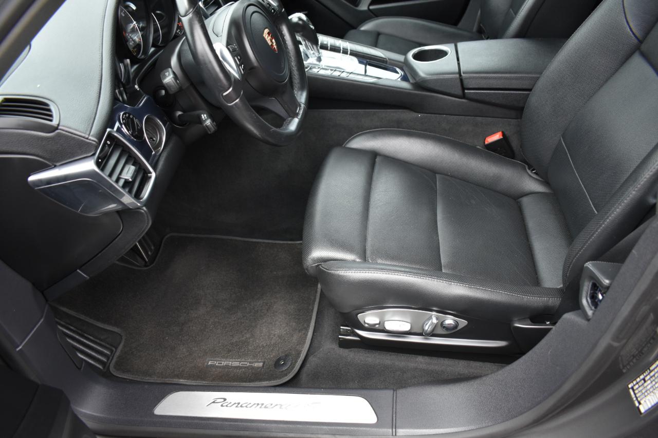 Porsche Panamera 4S AWD 2013