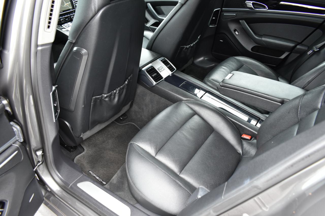 Porsche Panamera 4S AWD 2013