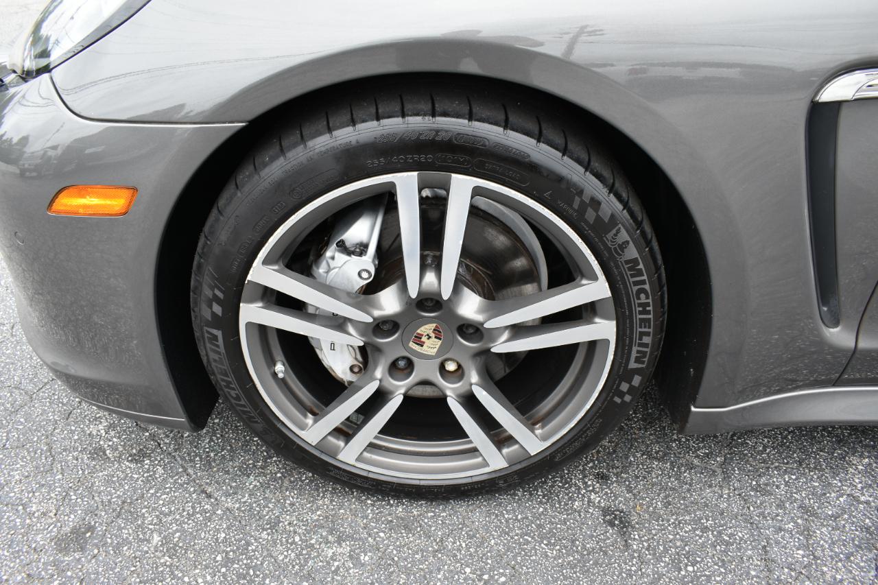 Porsche Panamera 4S AWD 2013