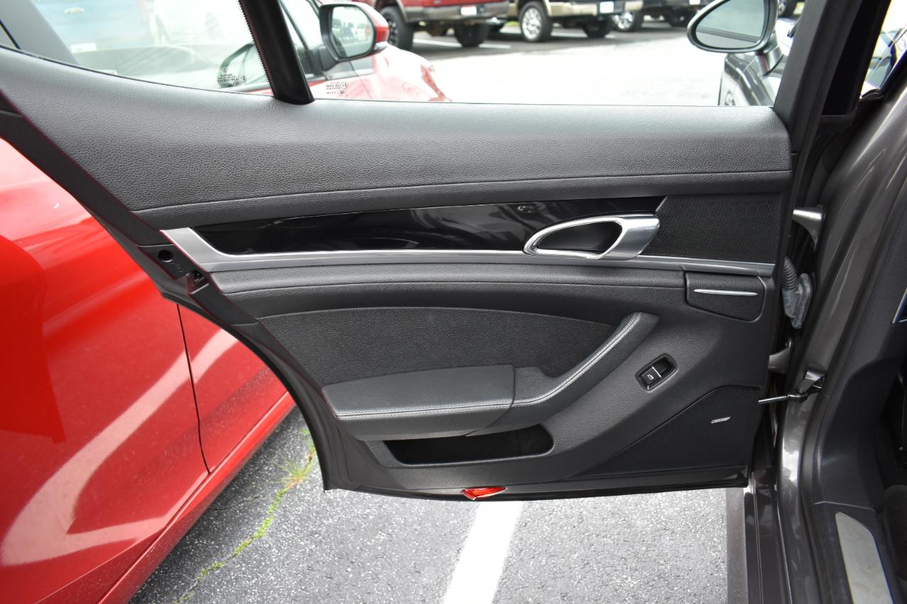 Porsche Panamera 4S AWD 2013