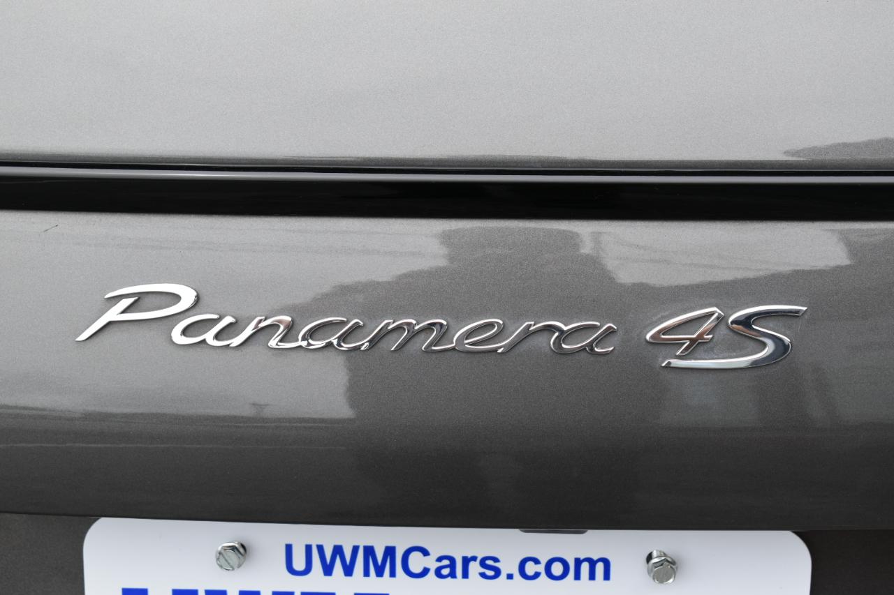 Porsche Panamera 4S AWD 2013