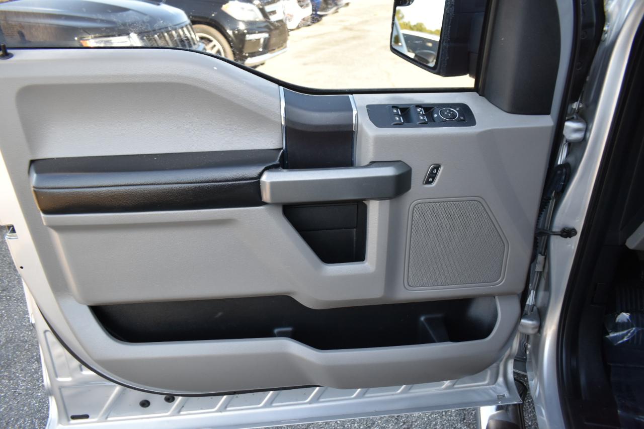Ford F-150 XLT SuperCrew 4WD 2017