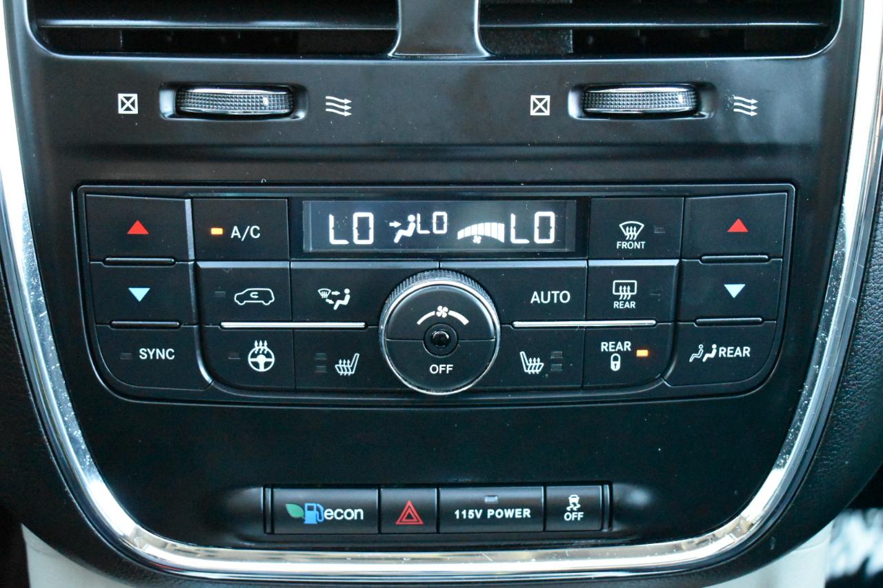 Chrysler Town & Country Touring-L 2014