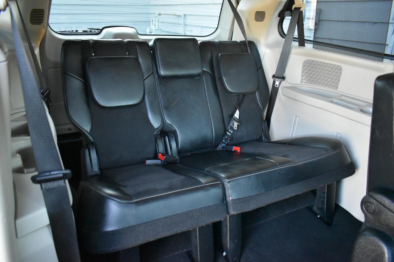 Chrysler Town & Country Touring-L 2014