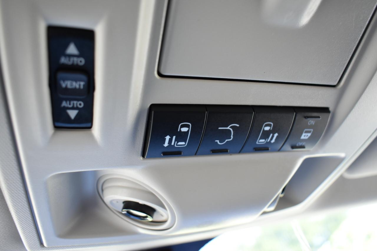 Chrysler Town & Country Touring-L 2014
