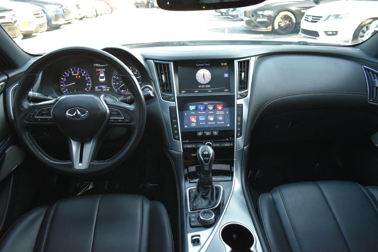 Infiniti Q60 3.0t LUXE RWD 2018