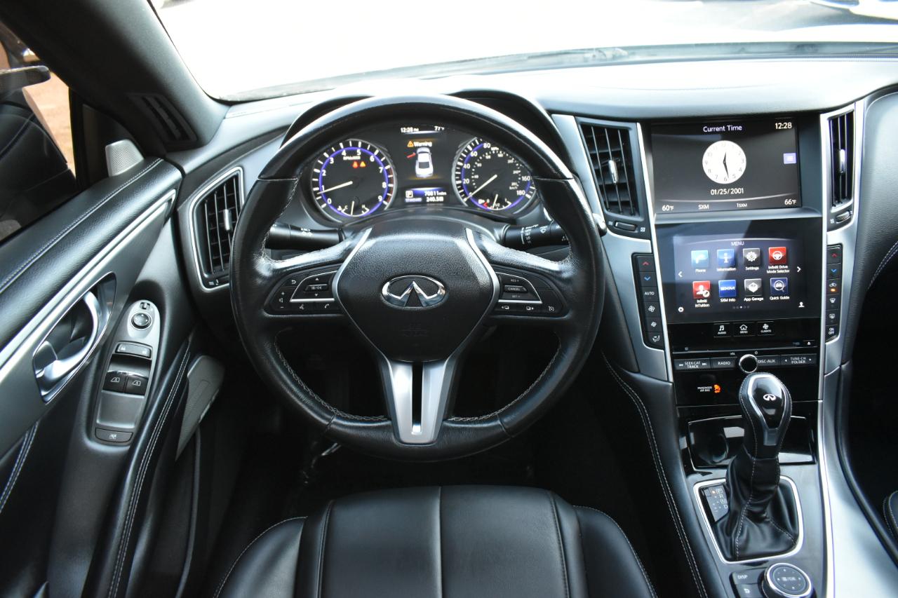 Infiniti Q60 3.0t LUXE RWD 2018