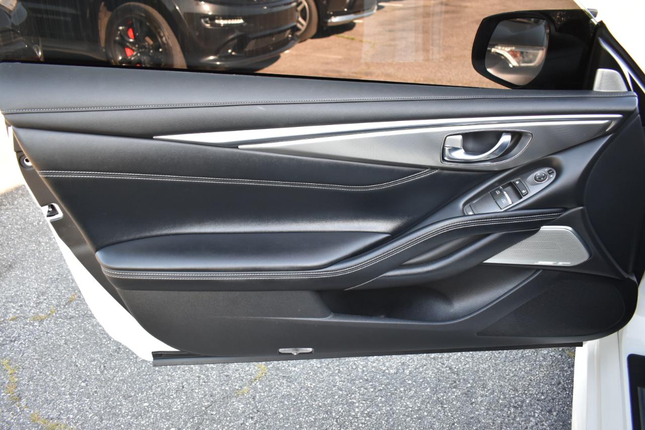 Infiniti Q60 3.0t LUXE RWD 2018