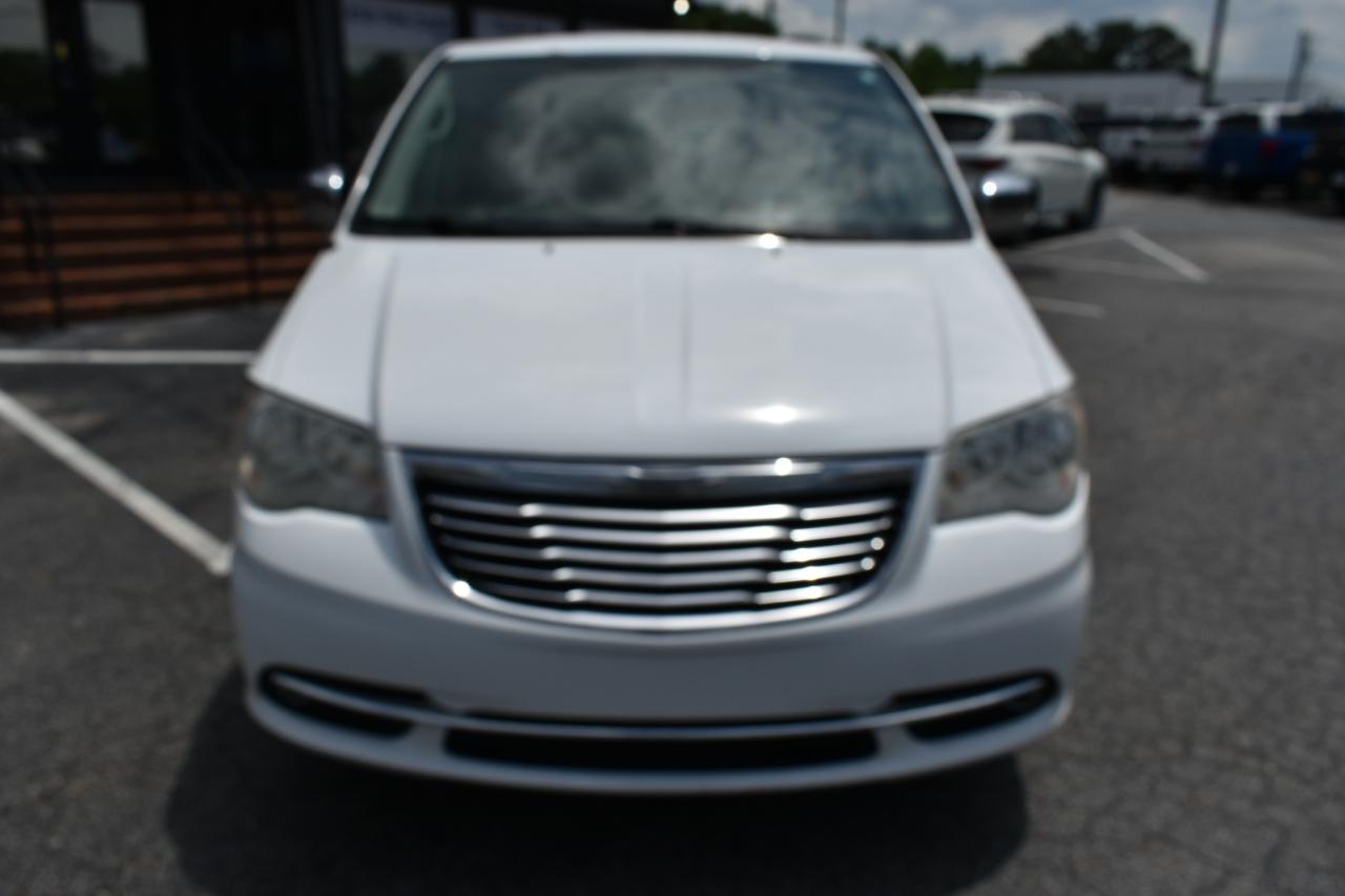Chrysler Town & Country Touring-L 2014