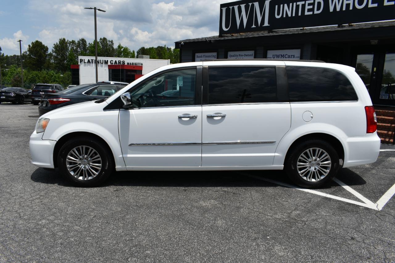 Chrysler Town & Country Touring-L 2014