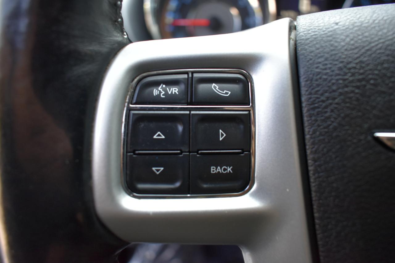 Chrysler Town & Country Touring-L 2014