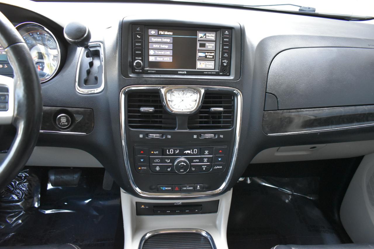Chrysler Town & Country Touring-L 2014