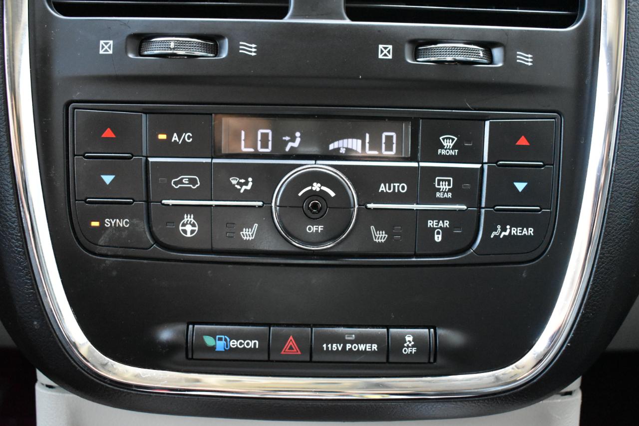 Chrysler Town & Country Touring-L 2014