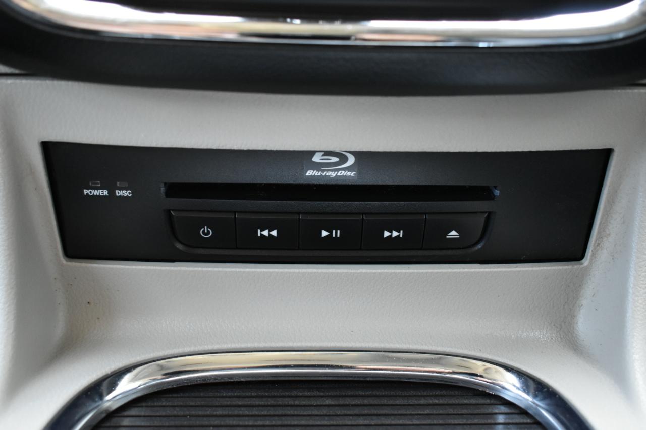 Chrysler Town & Country Touring-L 2014
