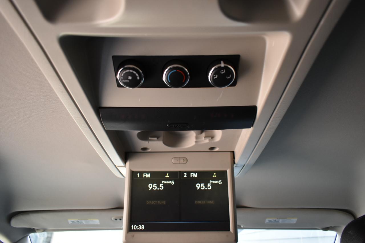 Chrysler Town & Country Touring-L 2014