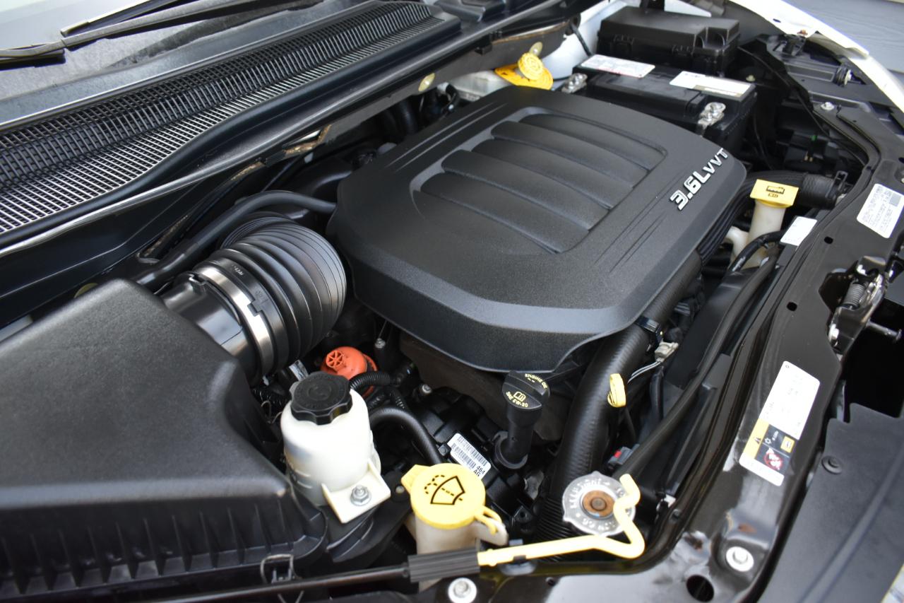 Chrysler Town & Country Touring-L 2014