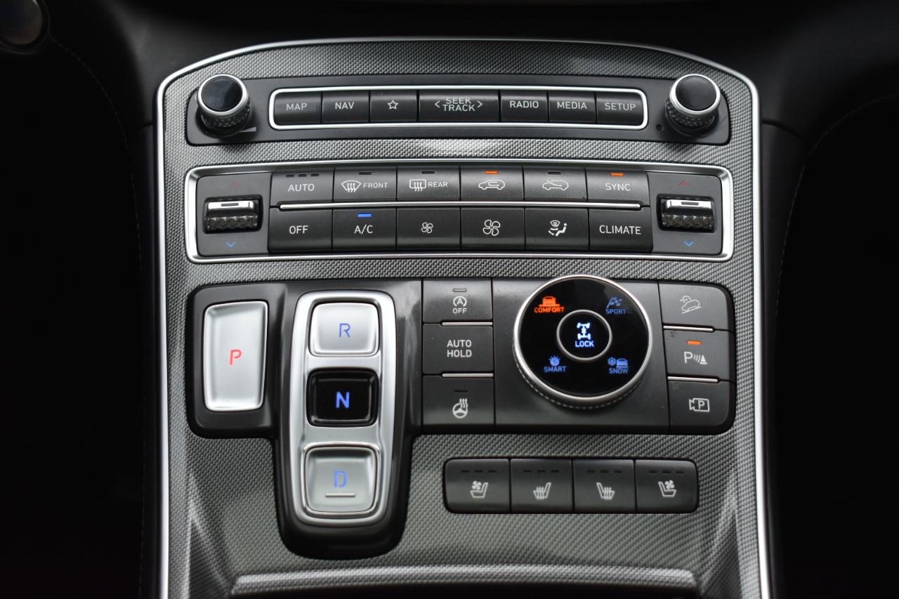 Hyundai Santa Fe Limited AWD 2023