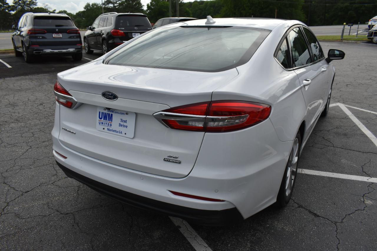 Ford Fusion Hybrid SE 2020