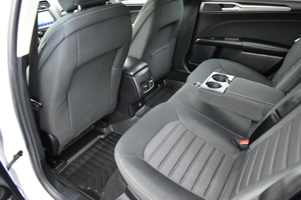 Ford Fusion Hybrid SE 2020