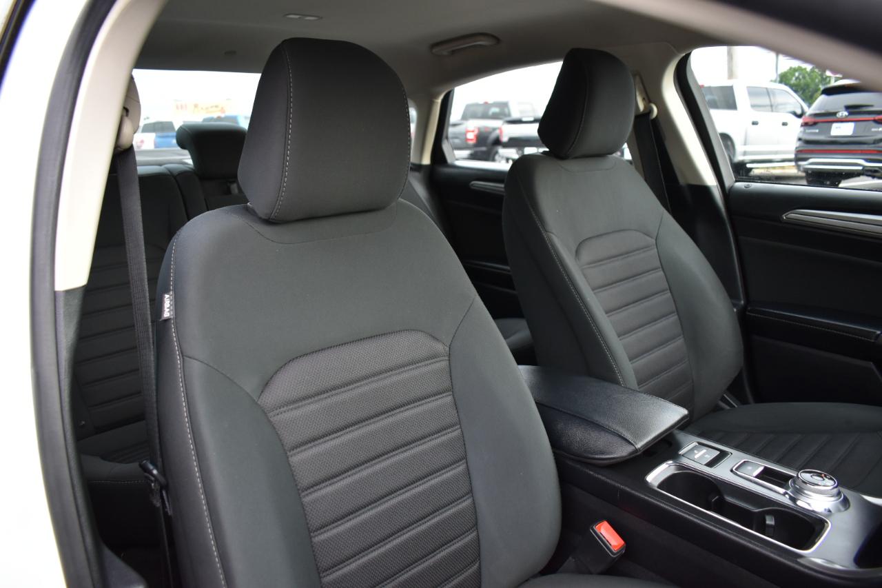 Ford Fusion Hybrid SE 2020