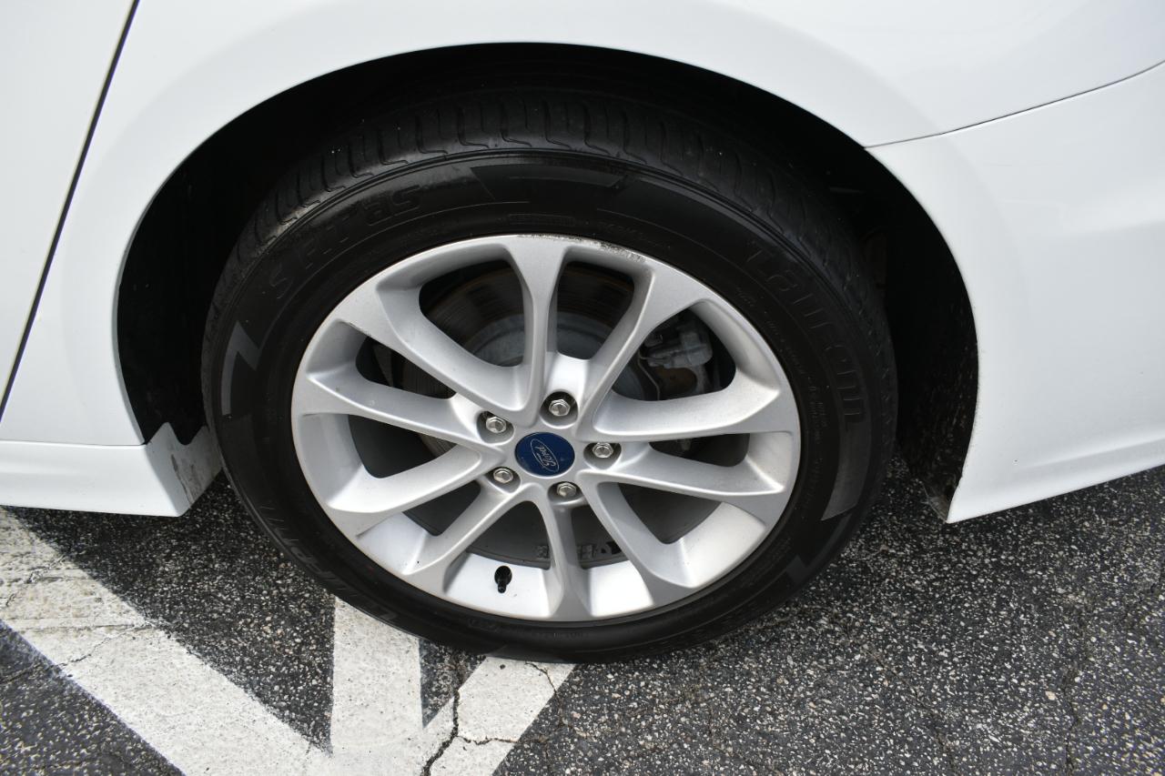 Ford Fusion Hybrid SE 2020