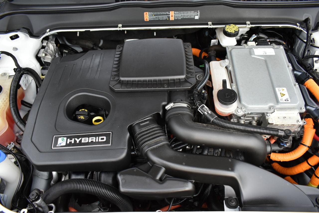Ford Fusion Hybrid SE 2020