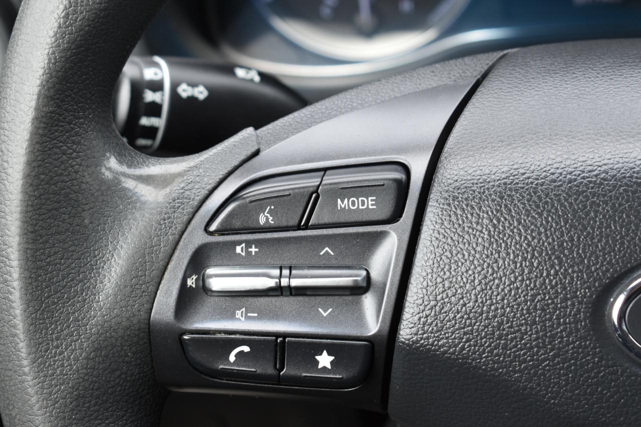 Hyundai Kona SE FWD 2022