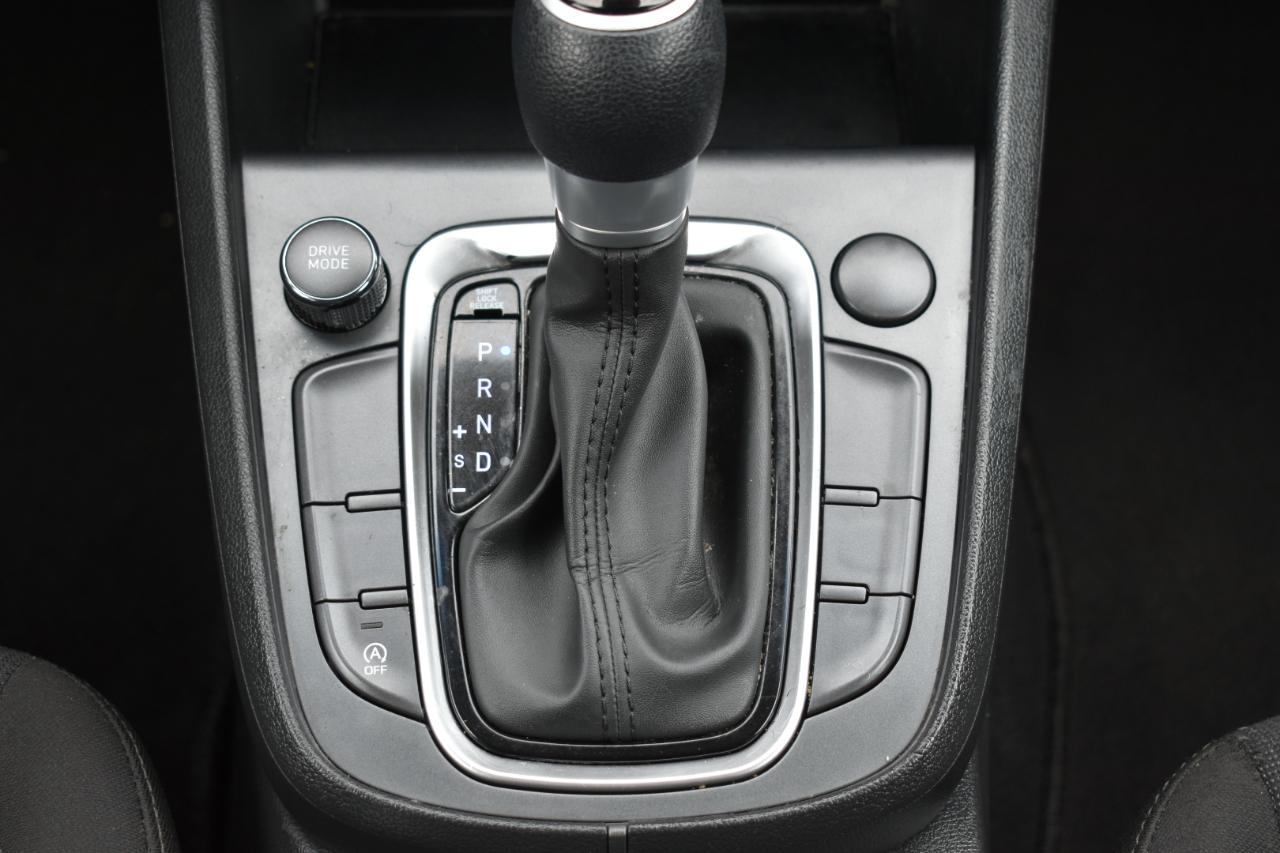 Hyundai Kona SE FWD 2022
