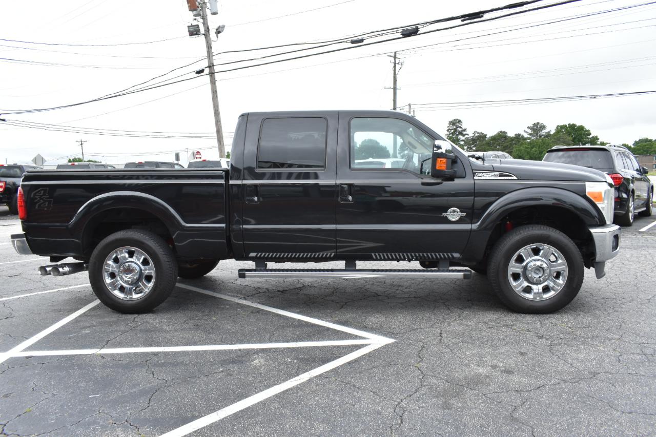 Ford F-250 SD Lariat Crew Cab 4WD 2015