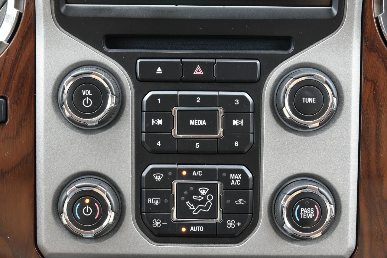 Ford F-250 SD Lariat Crew Cab 4WD 2015