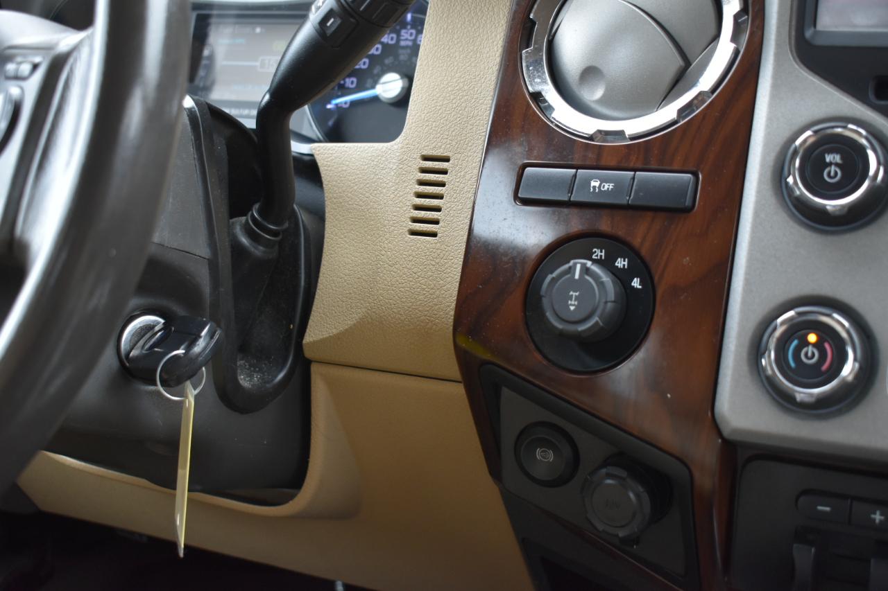 Ford F-250 SD Lariat Crew Cab 4WD 2015
