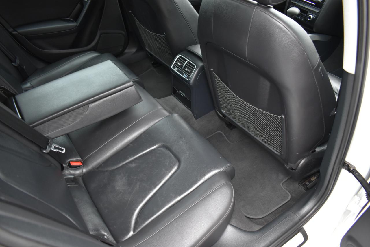 Audi A4 2.0T Premium quattro Sedan AWD 8A 2016