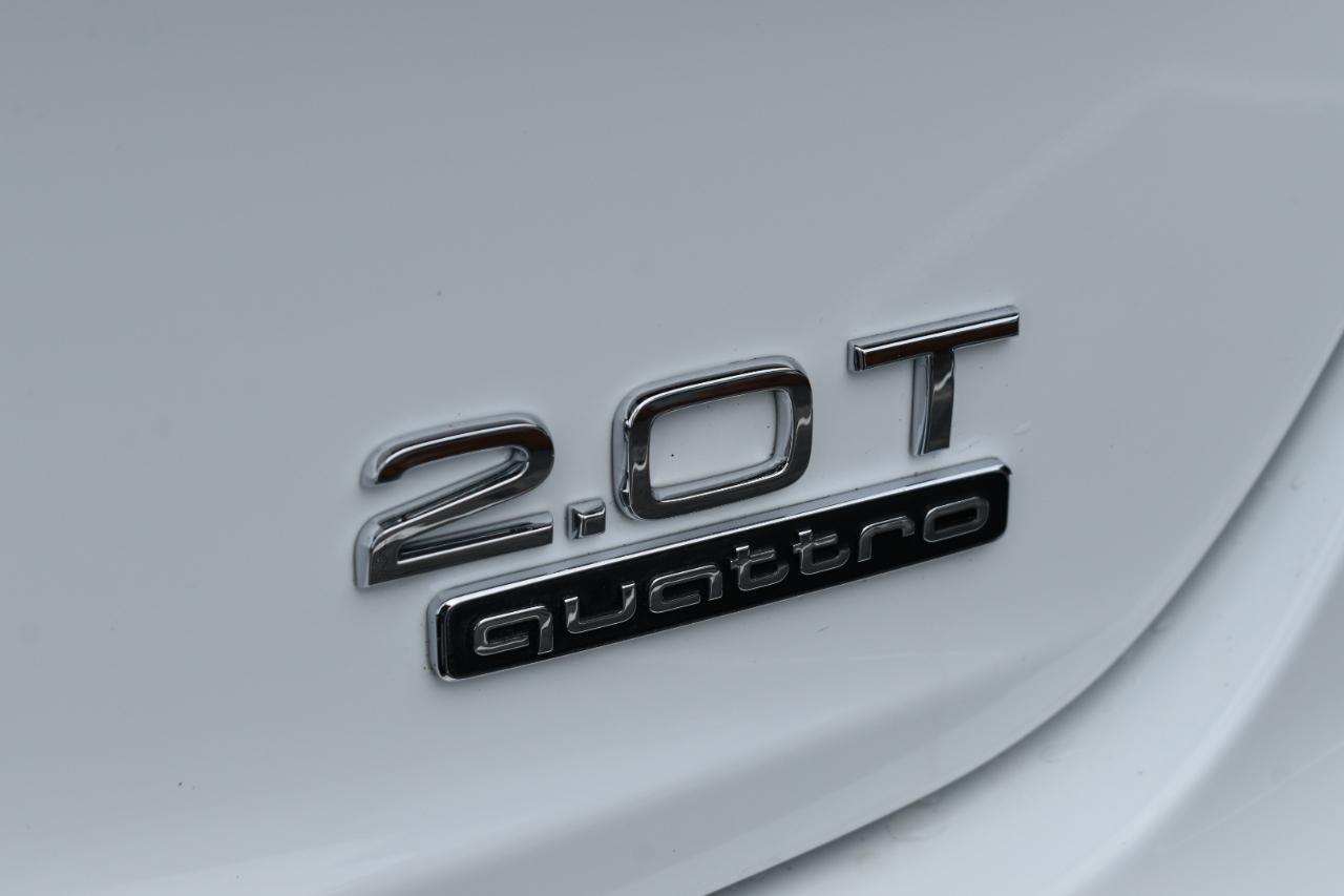 Audi A4 2.0T Premium quattro Sedan AWD 8A 2016