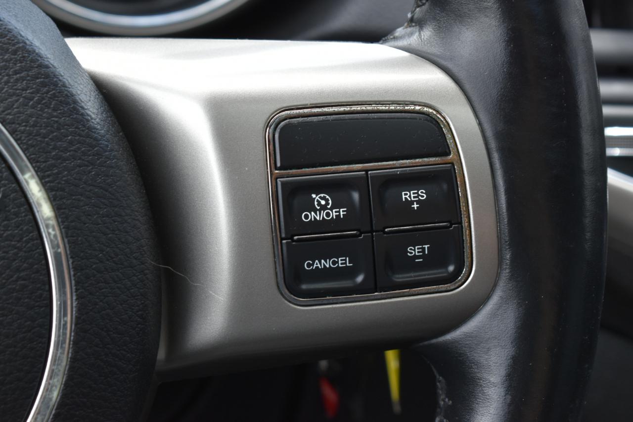 Jeep Grand Cherokee Laredo 2WD 2013