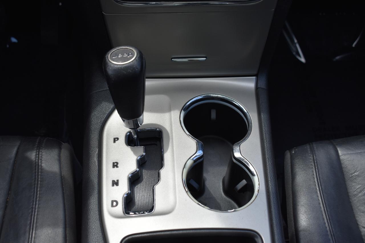 Jeep Grand Cherokee Laredo 2WD 2013