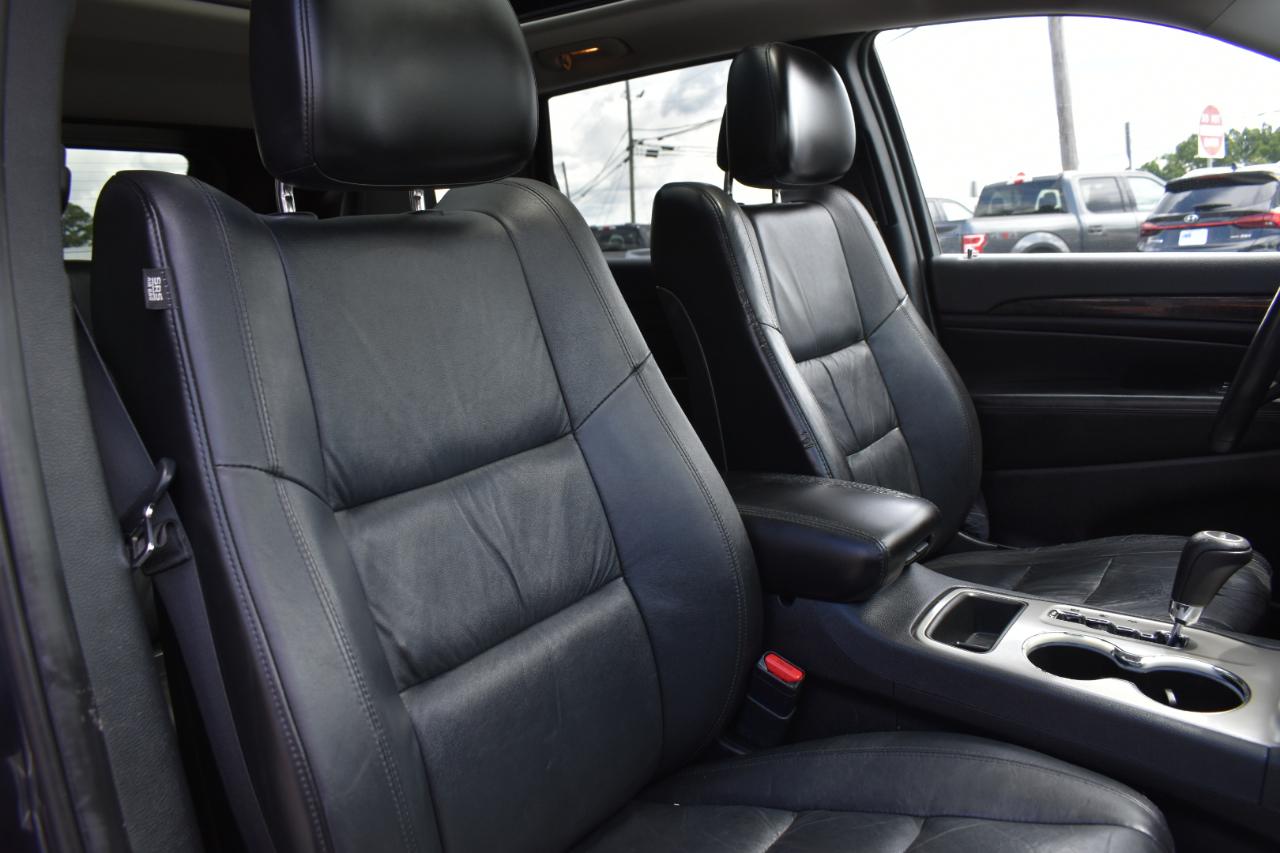 Jeep Grand Cherokee Laredo 2WD 2013